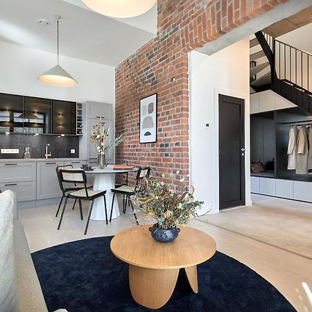High Ceiling Loft With Its Own Backyard And A Terrace Talin Exterior foto
