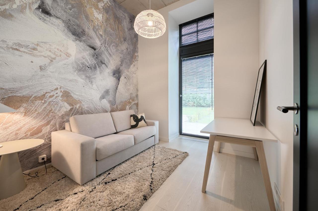 High Ceiling Loft With Its Own Backyard And A Terrace Talin Exterior foto