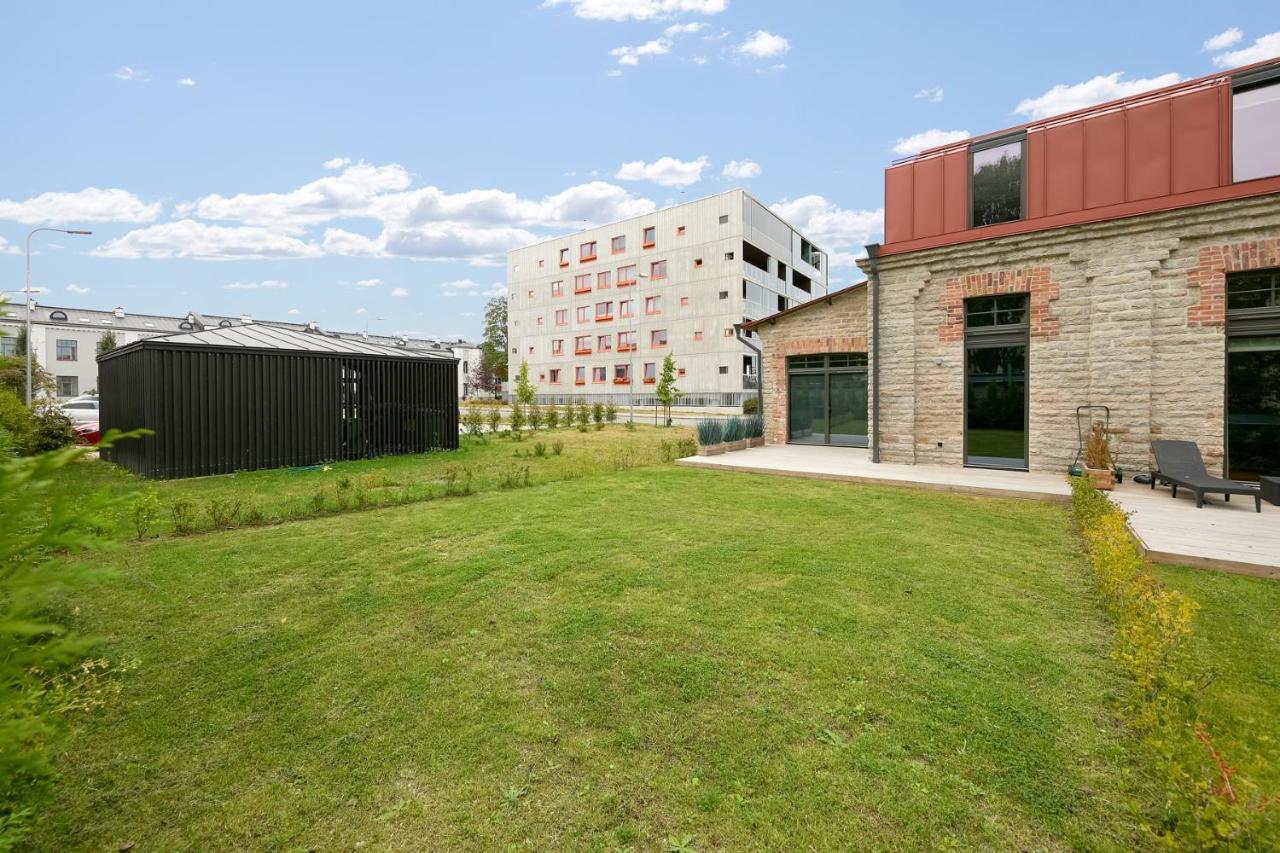 High Ceiling Loft With Its Own Backyard And A Terrace Talin Exterior foto